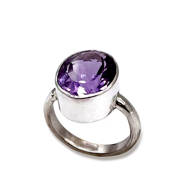 amethyst deep silver bezel ring