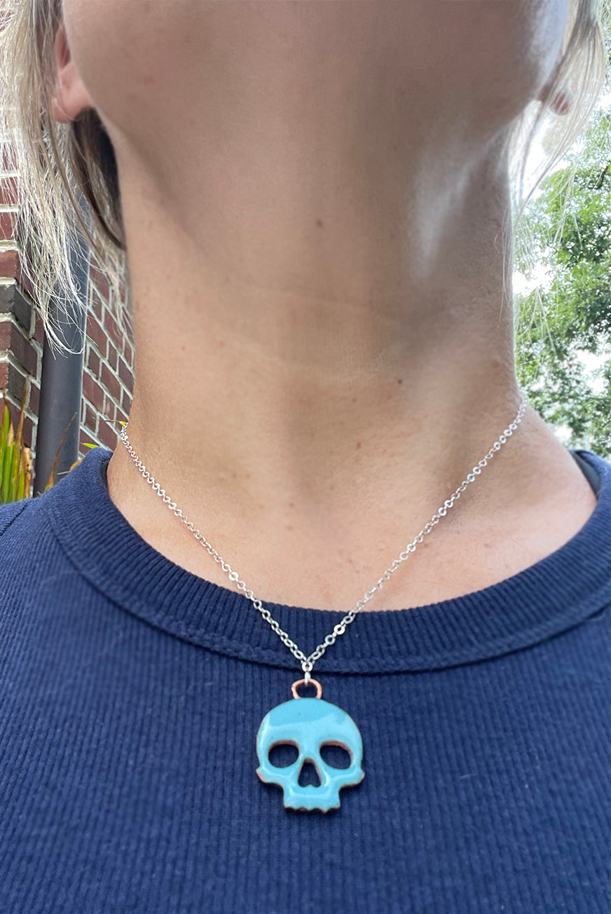 skull pendant, enamel, aqua/black