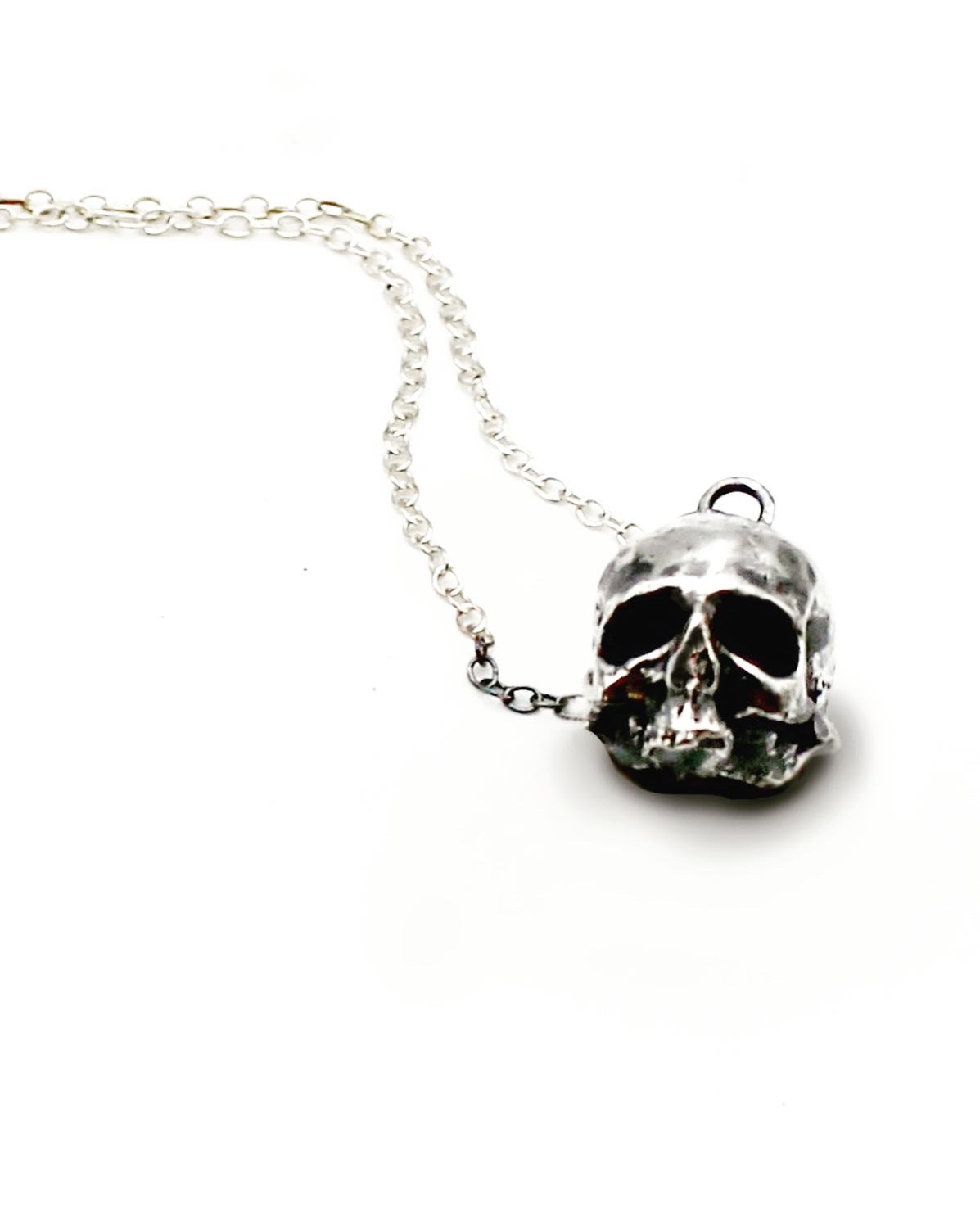skull pendant, tiny, sterling silver