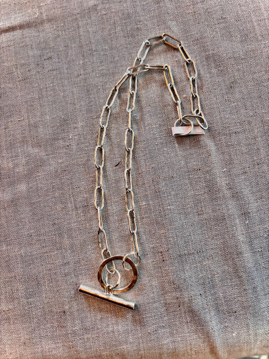 Silver toggle clasp necklace